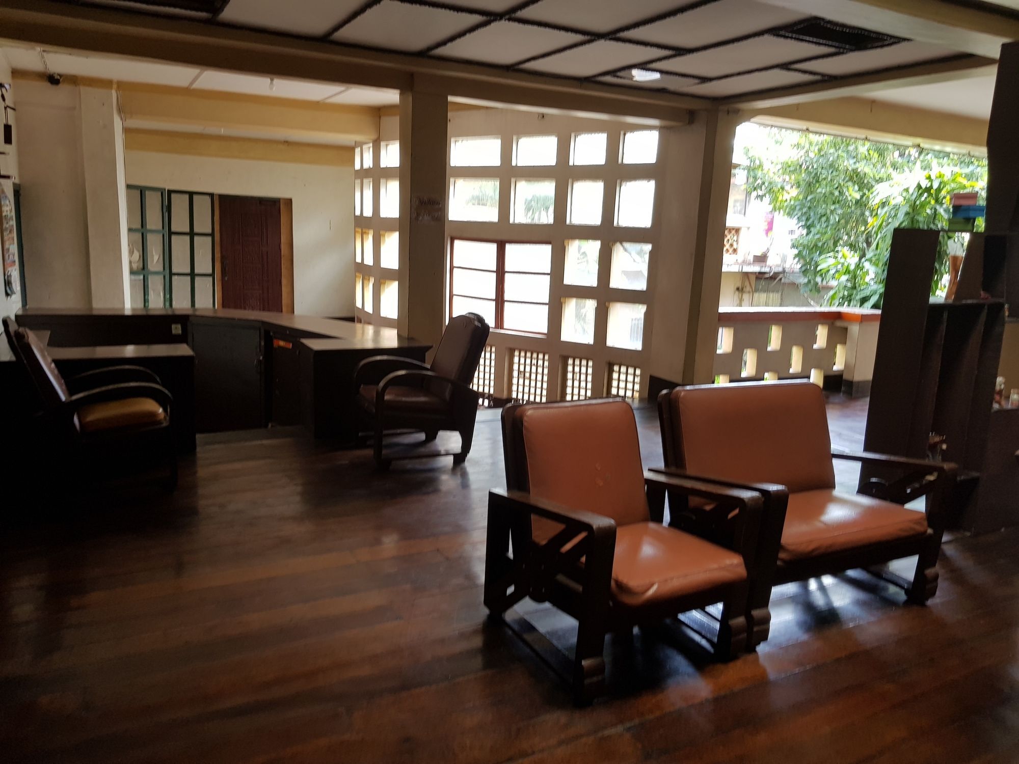 Texicano Hotel Main ลาวัก ภายนอก รูปภาพ